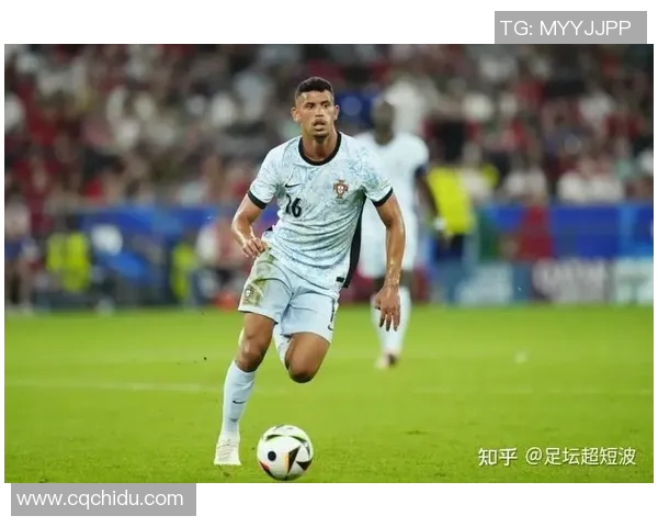 5月出生的足球中场球星盘点 他们在绿茵场上的卓越表现与贡献 5月出生的足球中场球星盘点 他们在绿茵场上的卓越表现与贡献